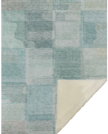 Ravenna RN10-P Teal Throw Blanket