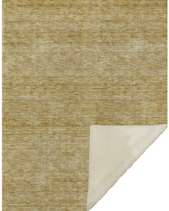Soft Essentials SE1 Gold Throw Blanket
