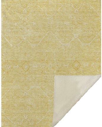 Solace SL12-P Yellow Throw Blanket