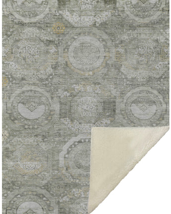Tabrook TB14 Pewter Throw Blanket