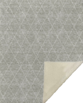 Trevi TV13-S Silver Throw Blanket