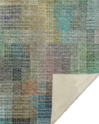 Trevi TV6-P Green Throw Blanket