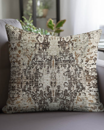 Karaj KJ9 Linen Pillow