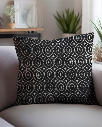 The Reserve TR12 Black Pillow
